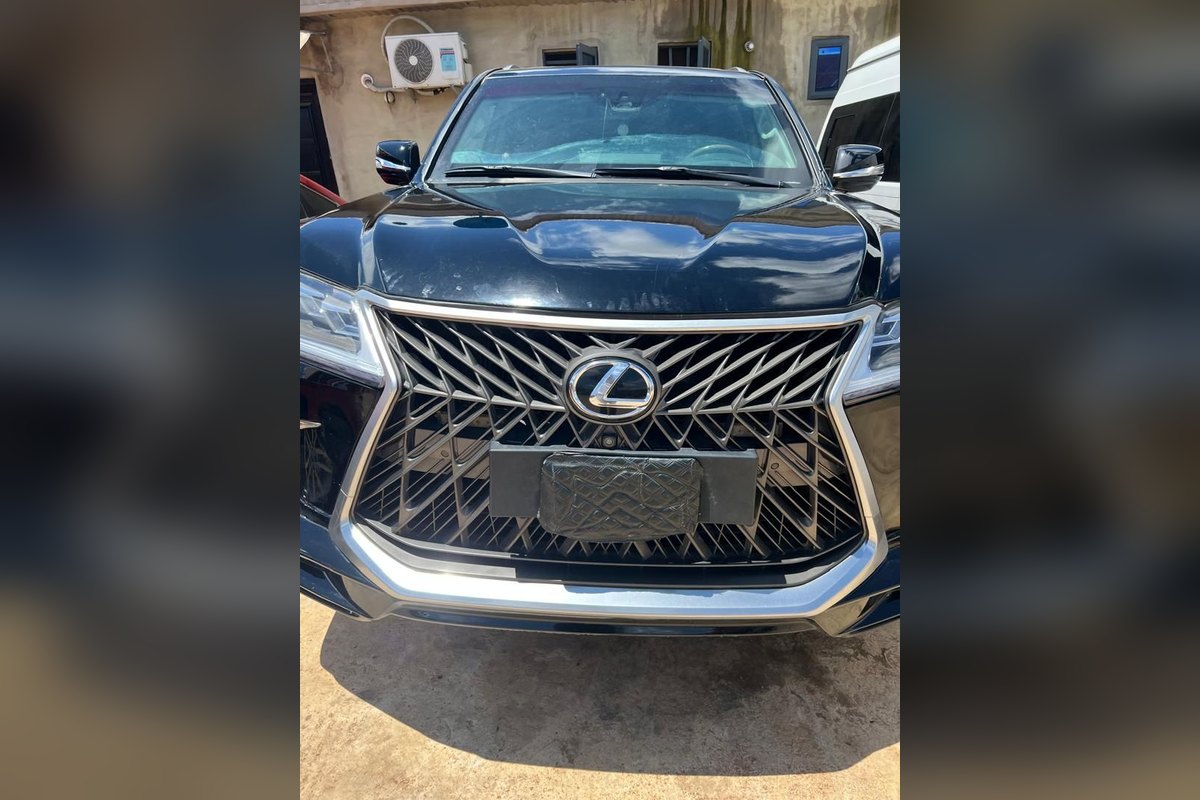 Lexus LX 570